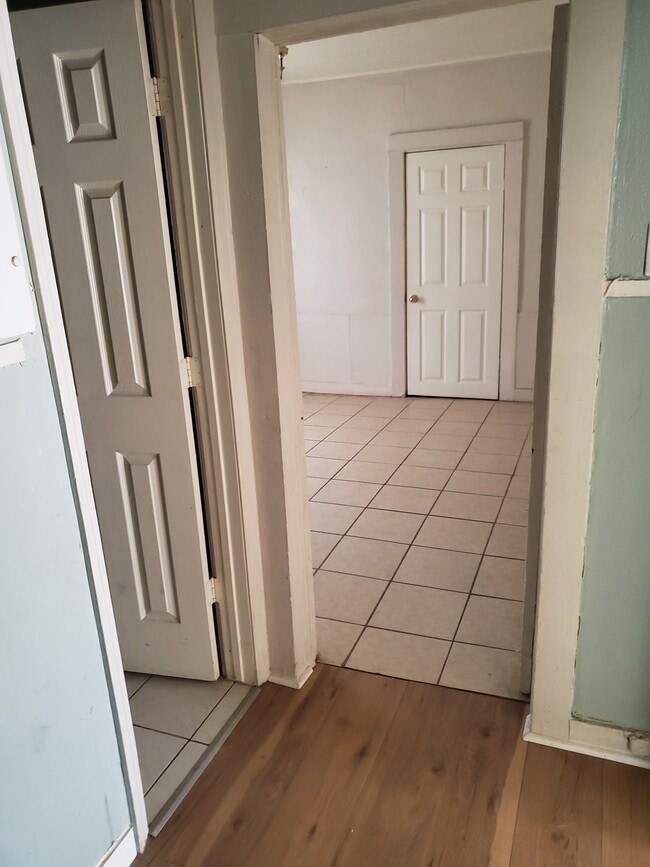 Photo - 704 W 13th St Unit 704 W 13th Street