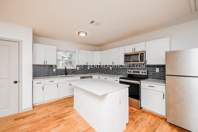 Photo - 1446 E Ann Arbor Ave