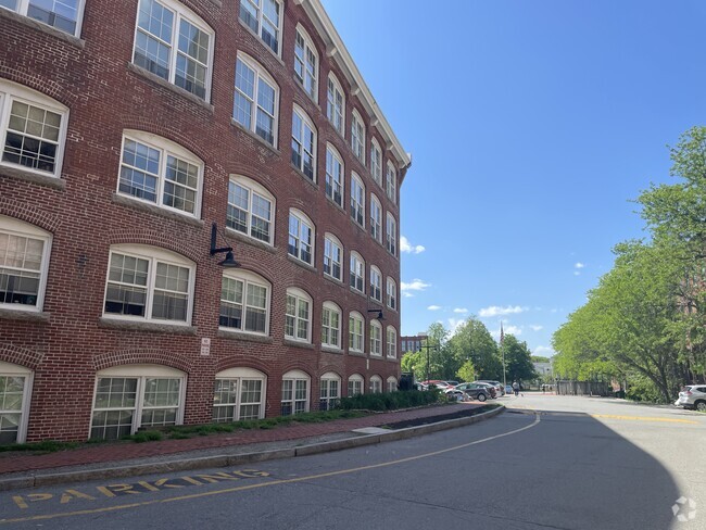 Building Photo - 200 Market St Unit 3304 Rental