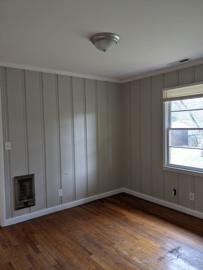 Photo - 3706 Lakewood Dr NW