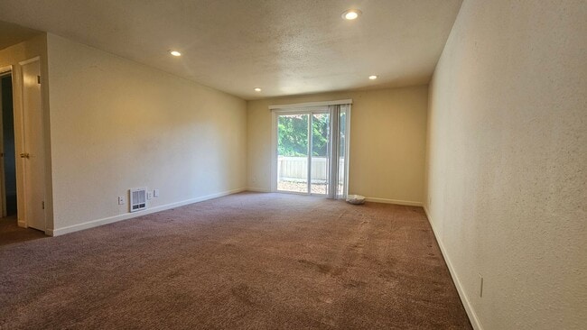 Photo - 5024 212th St SW Unit C