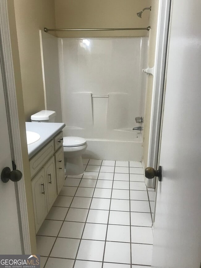 Photo - 218 Benton Fields