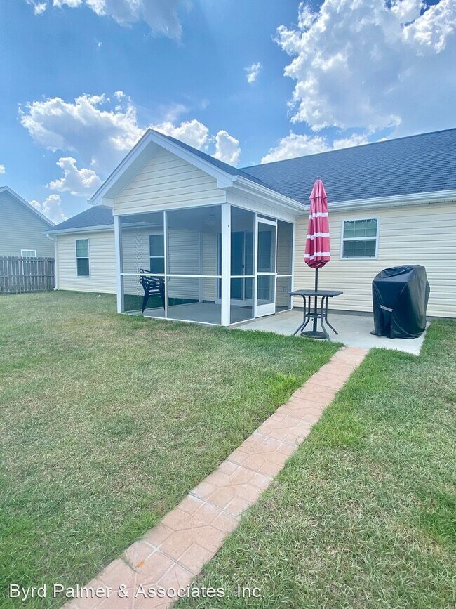 Photo - 4 br, 2 bath House - 307 Beulah Circle