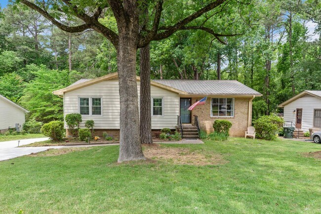 1126 Brucemont Dr