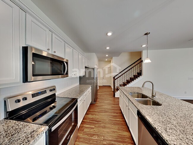 Photo - 815 Mary Beth Ct