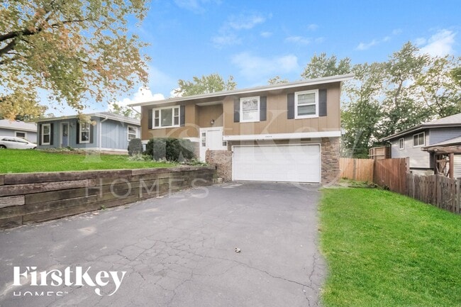 Photo - 0N084 Elmwood St