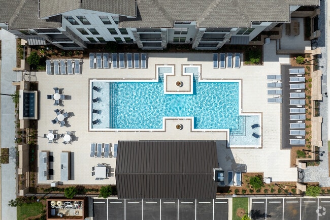 Pool - Heights at Sawnee Village