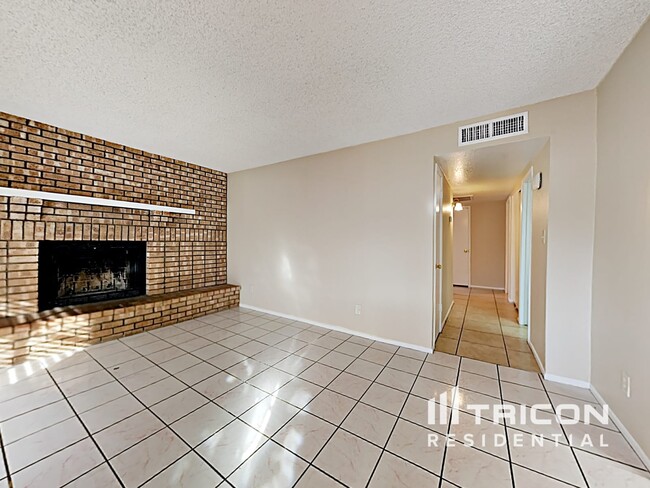 Photo - 3032 N 79th Ln