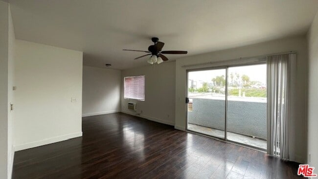 Photo - 639 Alexandria Ave Unit 4