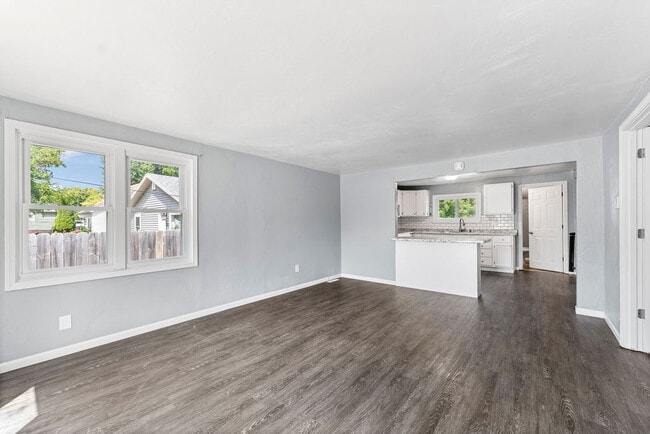 Photo - 163 Plummer Ave