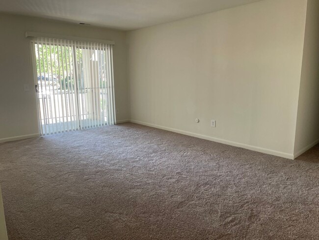 Photo - Wood Grove Place