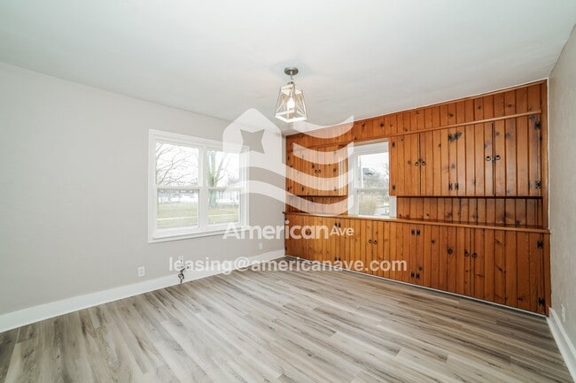Photo - 120 S Cedar St