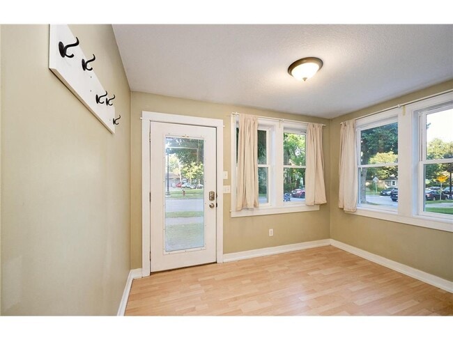 Photo - 2327 Cole Ave SE