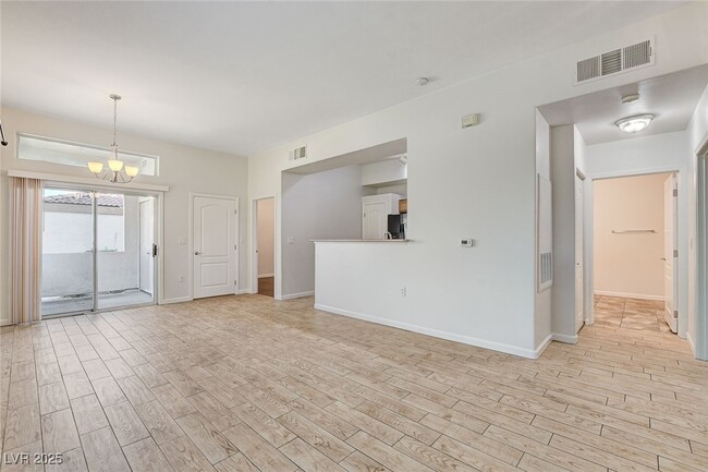 Photo - 2305 W Horizon Ridge Pkwy Unit 1914