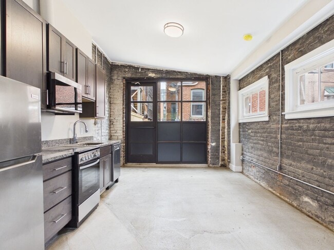 Photo - 7 E Franklin St Unit 10
