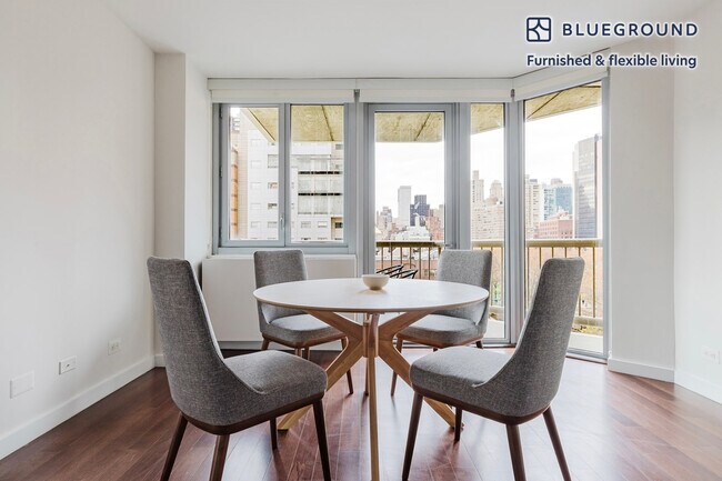 Photo - 401 E 34th St Unidad FL9-ID2115