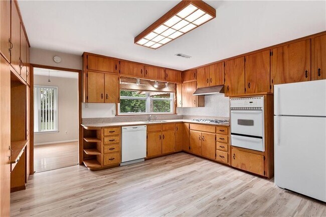 Photo - 1201 N Woolsey Ave