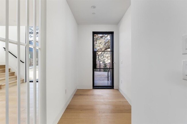 Photo - 1603 Chelsea Ln