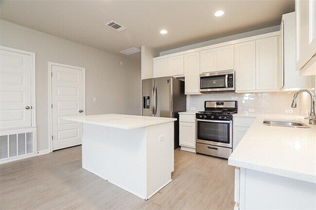 Photo - 2724 Juniper Woods Rd