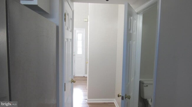 Photo - 1045 Fallbrook Ln