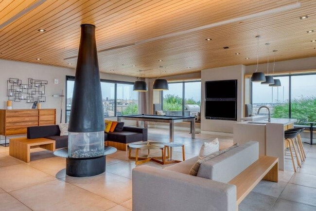 Sonnet apartments — community photo