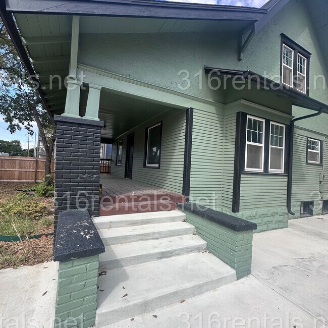 420 S Osage St