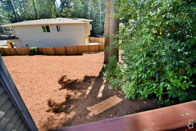 Building Photo - 3bd/1.5ba Edmonds Home