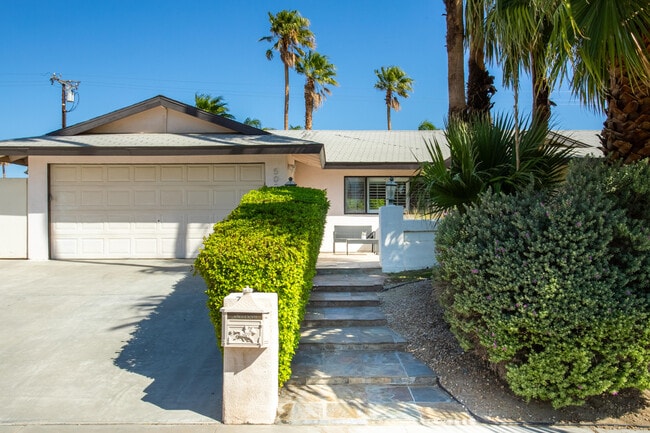 502 E Molino Rd