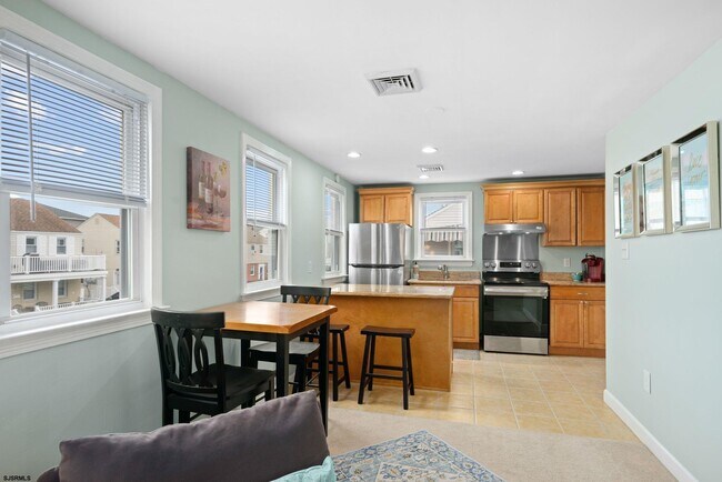 Photo - 303 N Wilson Ave Unit 2