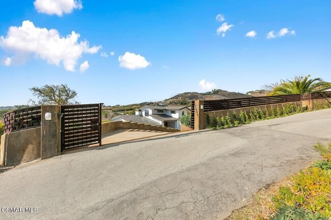 27091 Sea Vista Dr