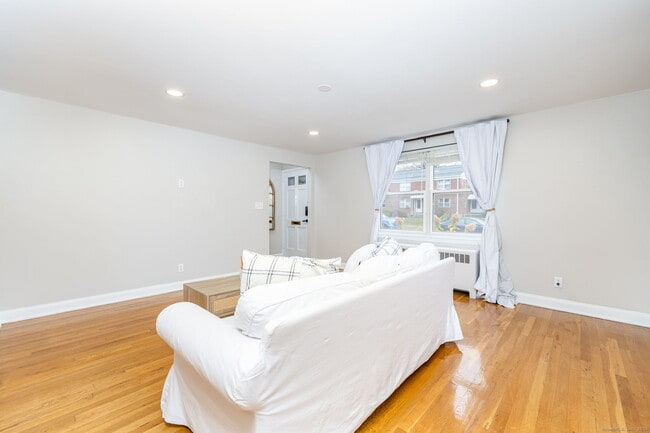 Photo - 43 Arnold Way Unit 43