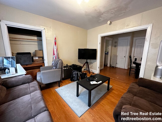 Photo - 9 Radnor Rd Unit 1