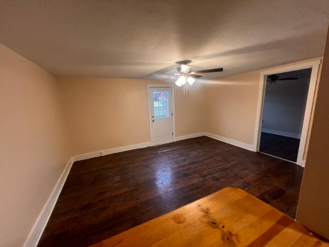 Photo - 114 Kibbey Ave Unit Apt C