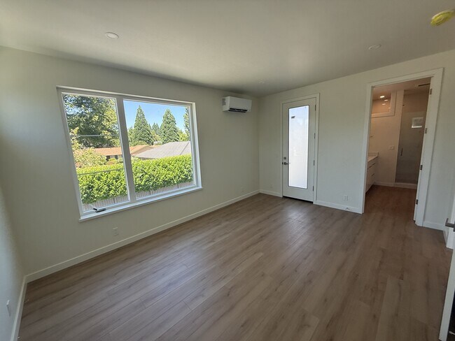 Photo - 2210 Emerson Dr