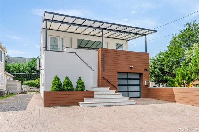 Building Photo - 2105 Bay Blvd Rental