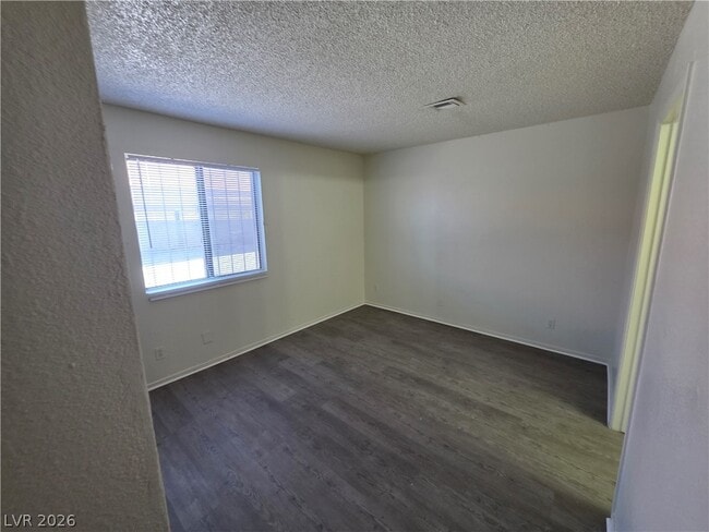 Building Photo - 4300 N Lamont St Unit 232