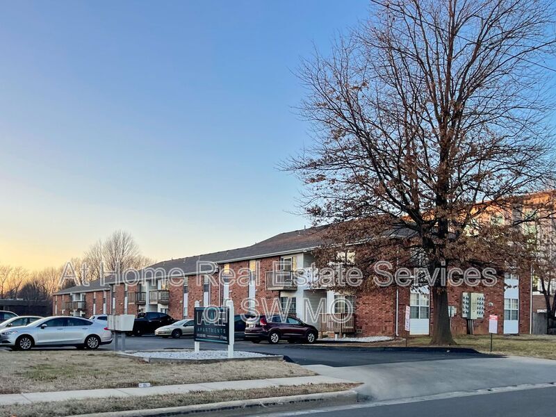 Photo - 2029 S National Ave Unit Apt 14