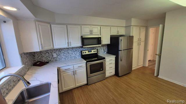 Photo - 16245 Roanoke St Unidad 202