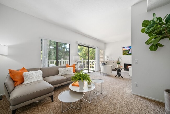 Building Photo - Wimbledon Glen Rental