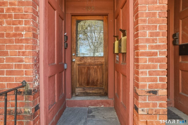 Photo - 105 William St Unit A