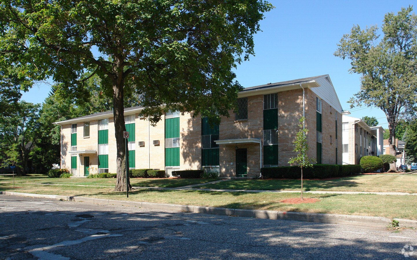Photo - River Street Apartments