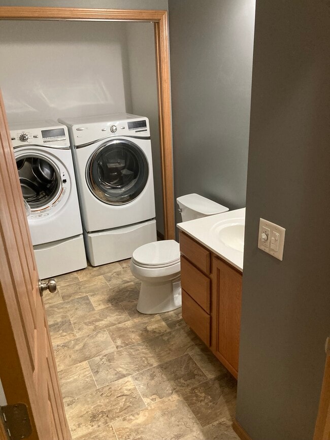 Photo - 2650 Millstone Dr