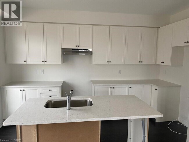 Photo - 3 Pinnacle Ct