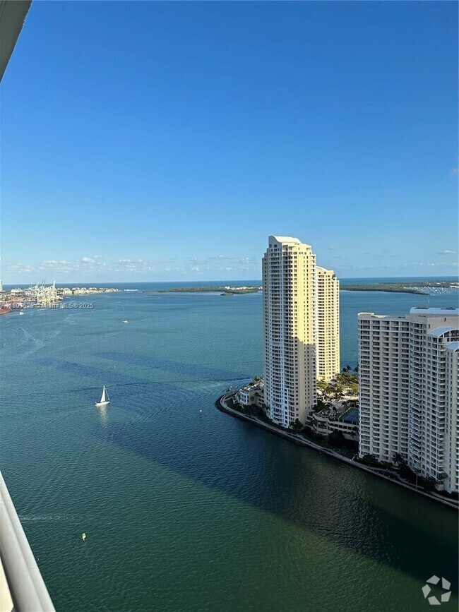 Building Photo - 325 S Biscayne Blvd Unit 4119 Rental