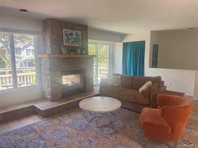 Photo - 458 W Chester St Unit Upper