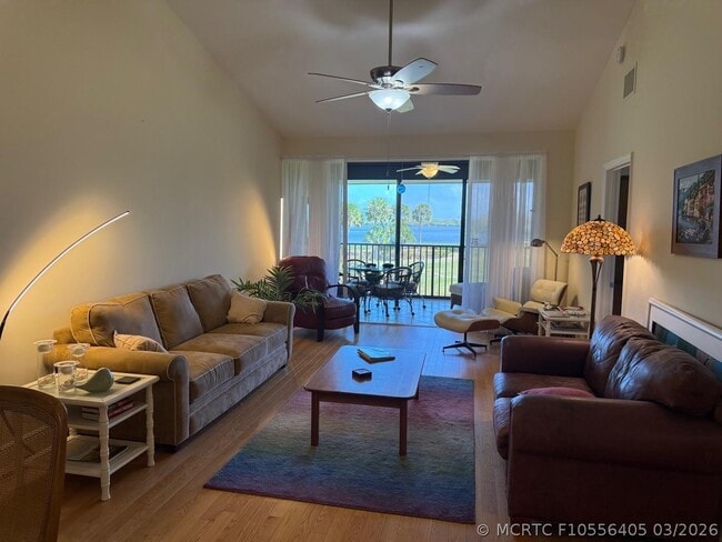 6102 SE Landing Way Unit 13