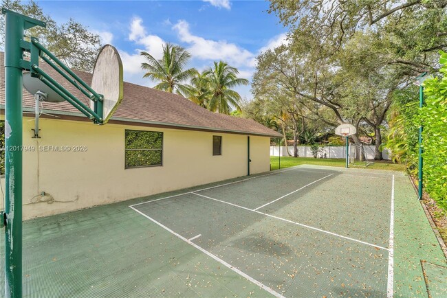 Photo - 10330 SW 58th Ct