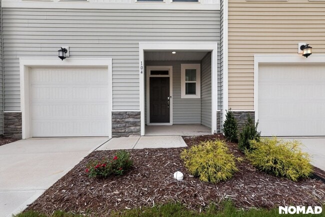 Photo - 104 Tree Moss Ct