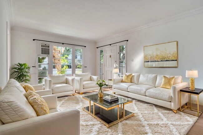 Unidad A - La Peer Properties Unidad A