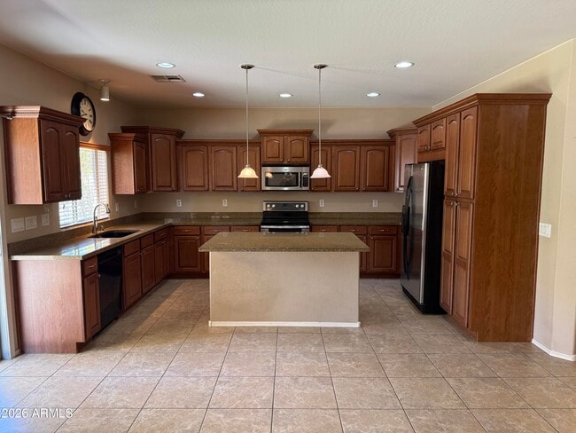 Photo - 2345 W Skinner Dr